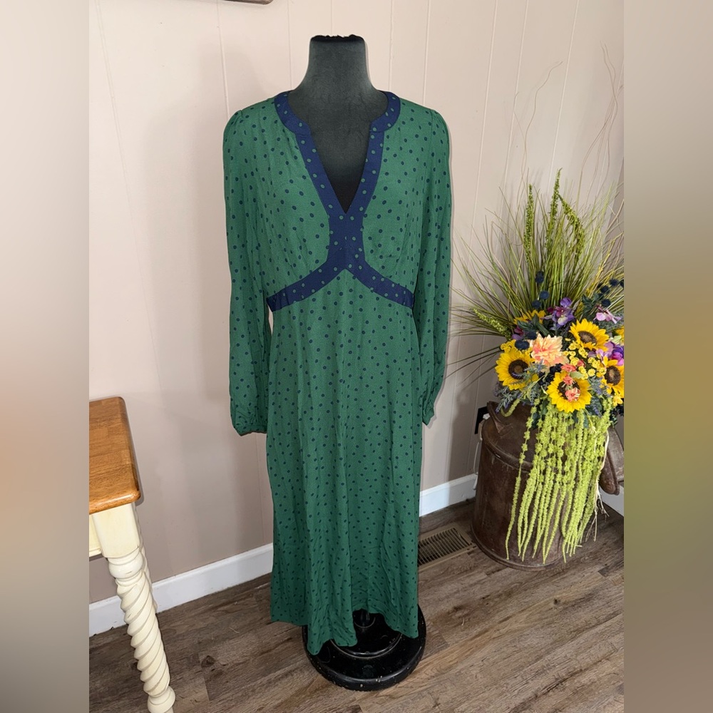 Boden Green Midi Dress with Navy Trim - Picture 2 of 16